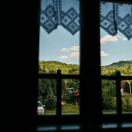Pajisti Verzi / Meadows Bauernhof *