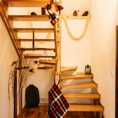 Pajisti Verzi / Meadows Farm stay *