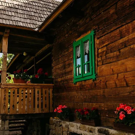 Pajisti Verzi / Meadows Farm stay *